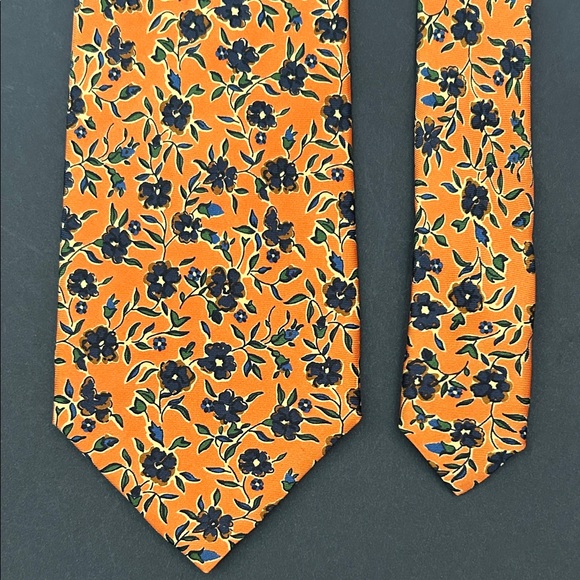 Faconnable Vibrant Orange Floral Tie, 100% Silk, Handmade in France - Picture 4 of 12